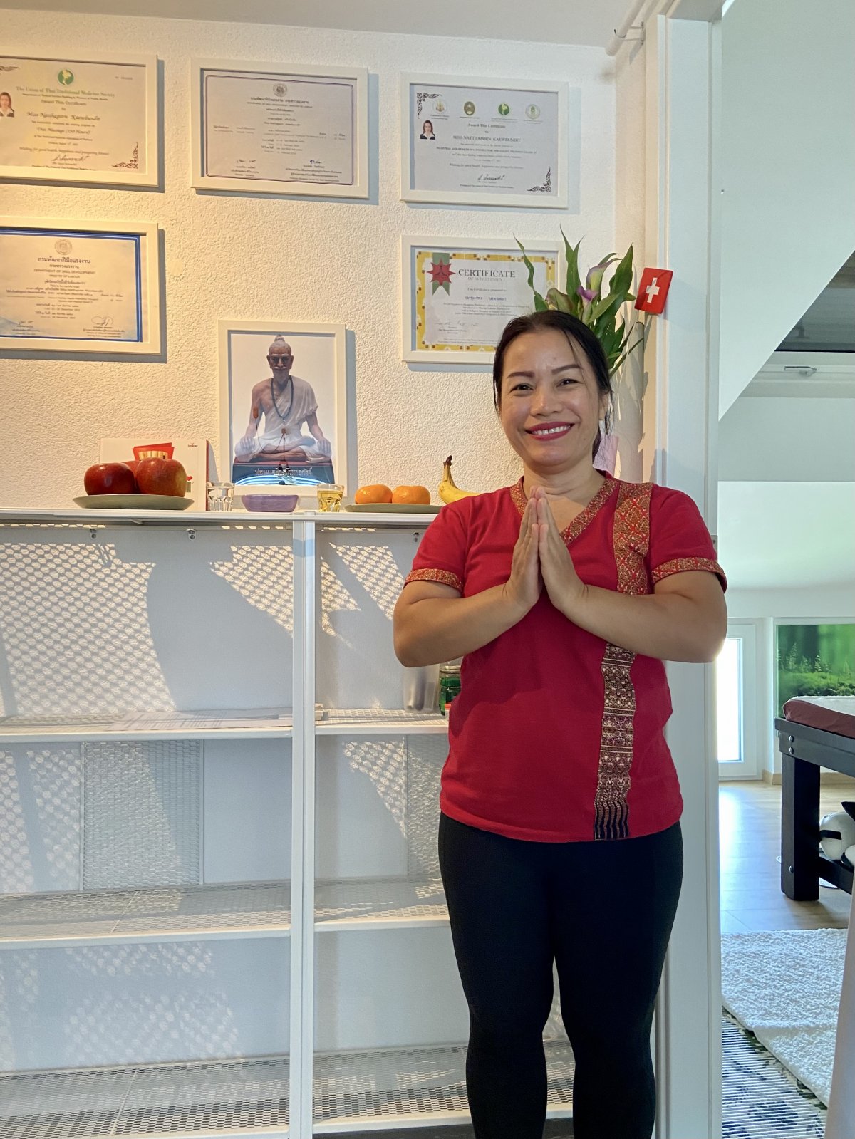 Tukta, masseuse diplômée de Leela Thaï Massage